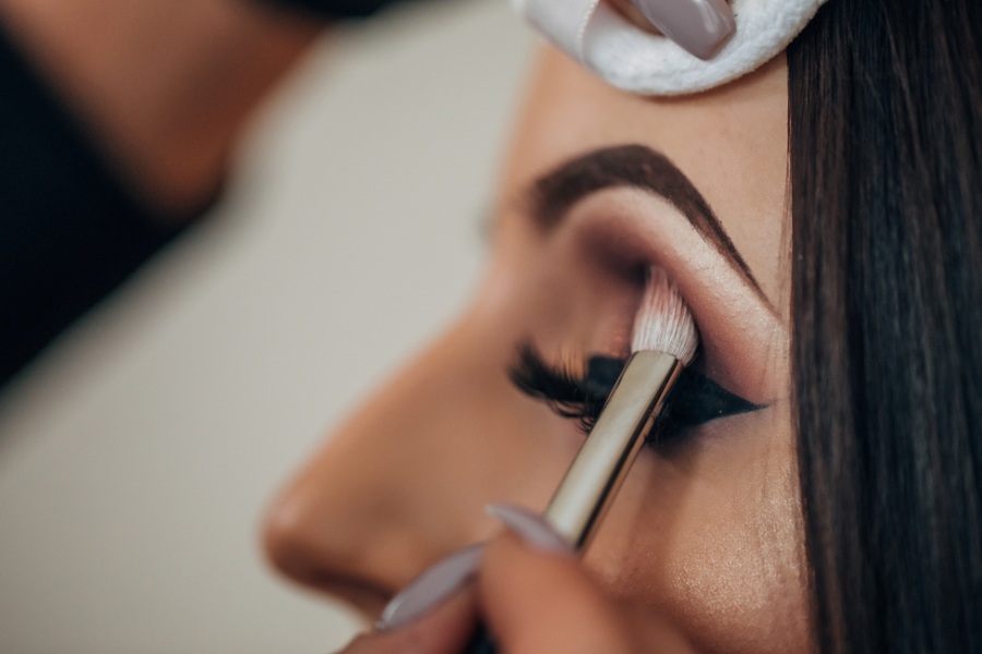 Personalized makeup course